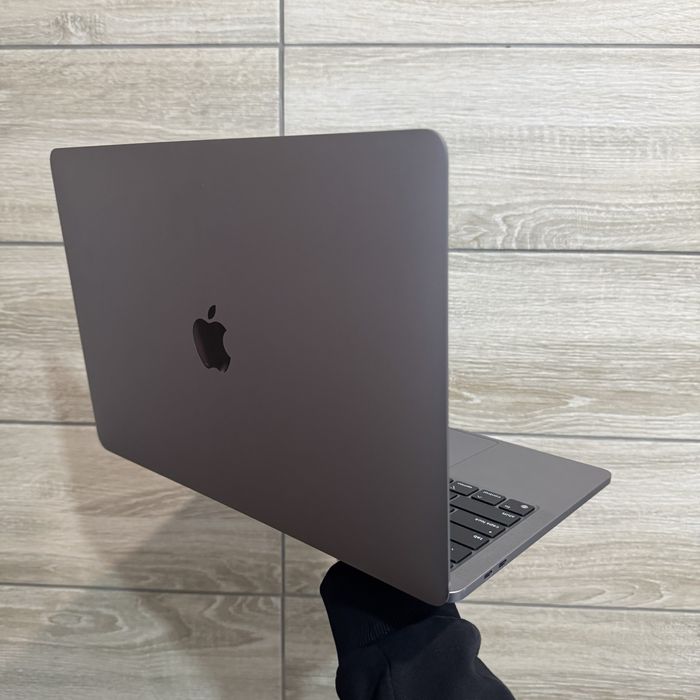 Ідеальний! MacBook Pro 13 M1 2022