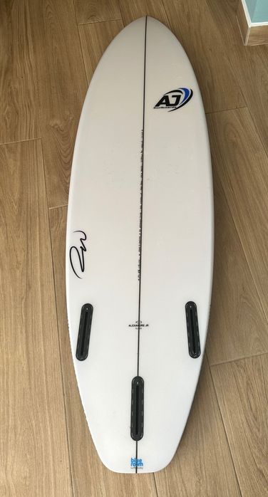 Prancha de surf 5,963823841814529122