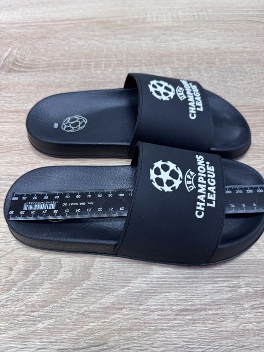 Продам дитячі шльопанці ZARA CHAMPIONS LEAGUE®
