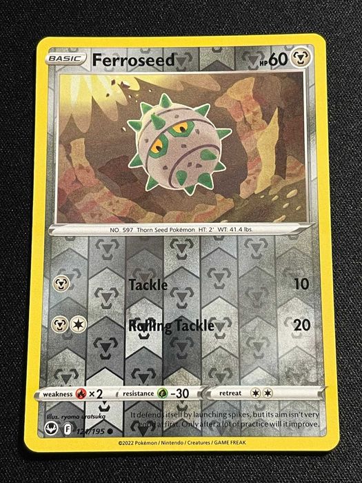 Carta Pokémon Ferroseed 121/195 Silver Tempest