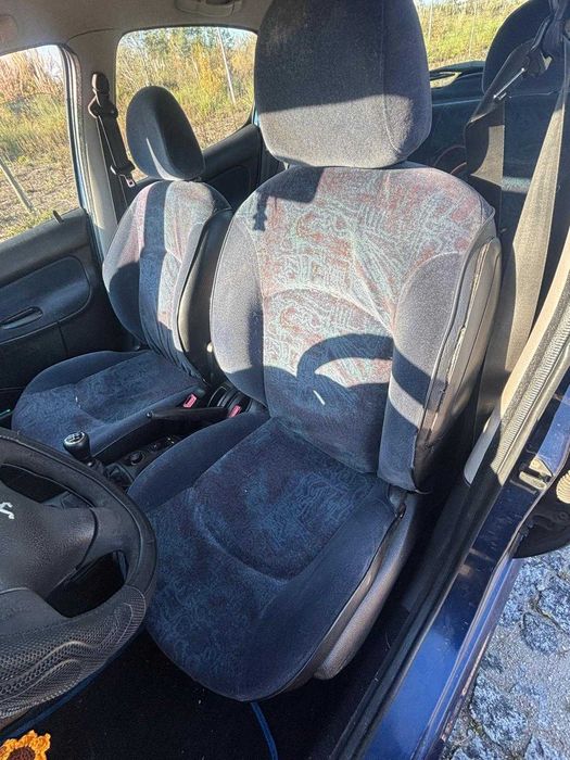 Peugeot 206 (Ano 2000)