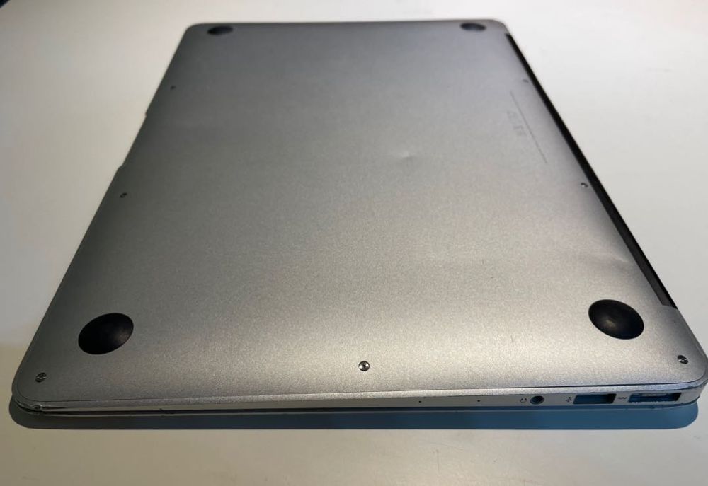 MacBook Air 13” cinzento