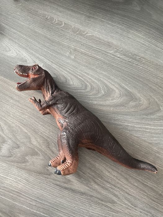 Дінозаври фигуры динозавров