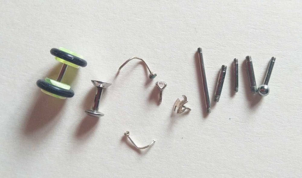 набором всё вместе запчасти для пирсинга