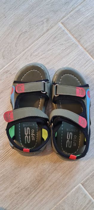 Sandałki rozmiar 26
