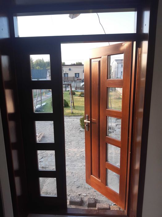 Drzwi zewnetrzne drewniane, piękne