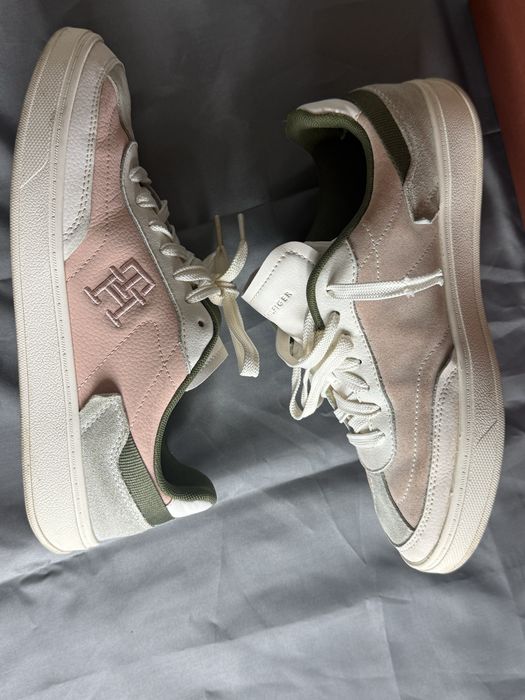 Женские кеды Tommy Hilfiger,