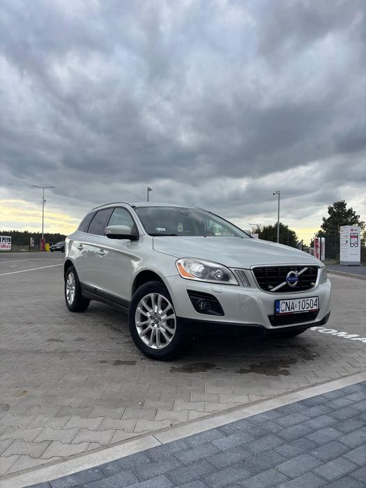 Volvo XC 60 Volvo XC60 rok 2010 ; 240KM