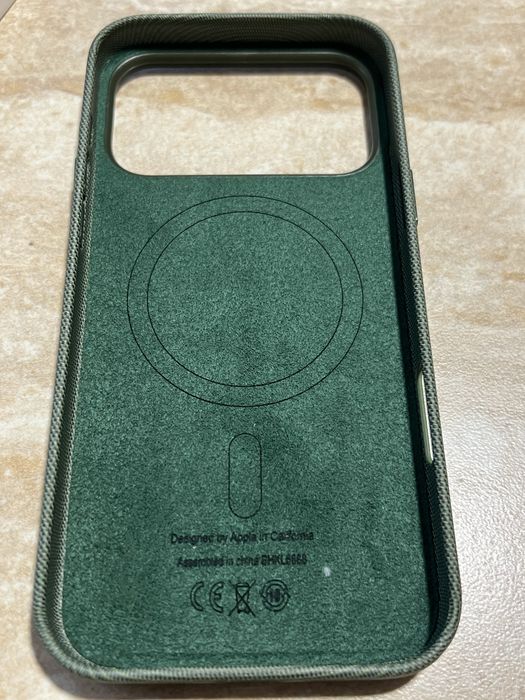 Capa IPhone 17 Pro Max TechWoven c/MagSafe