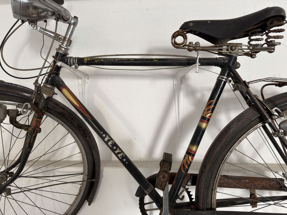 Bicicleta Clássica Ye-Ye (1984) – Ideal para Restauro Simples