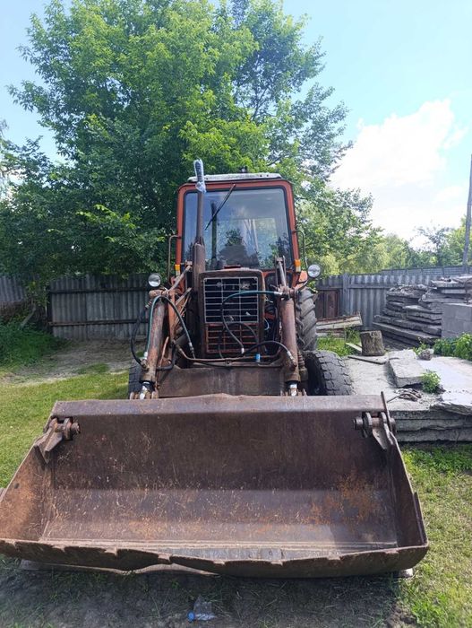 Продам екскаватор МТЗ 82