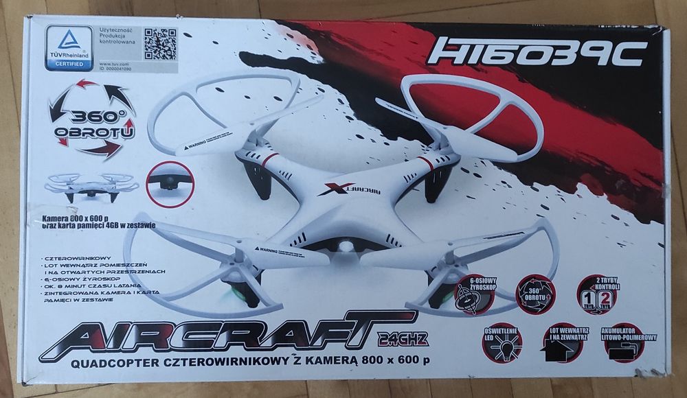Quadcopter dron czterowirnikowy