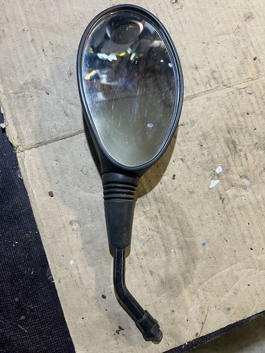 Дзеркало на мото, скутер, мопед.