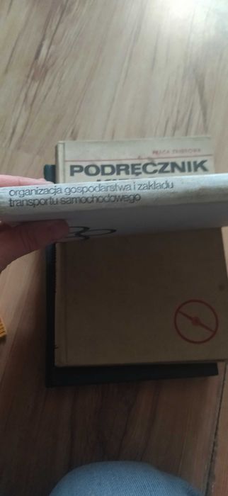 Poradniki samochodowe PRL