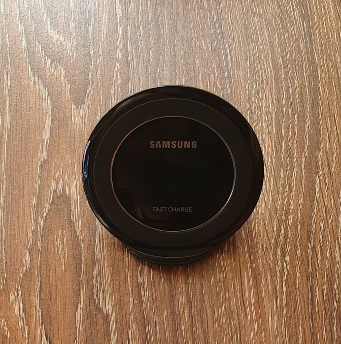 Беспроводное зарядное устройство Samsung NG930 / Беспроводная зарядка