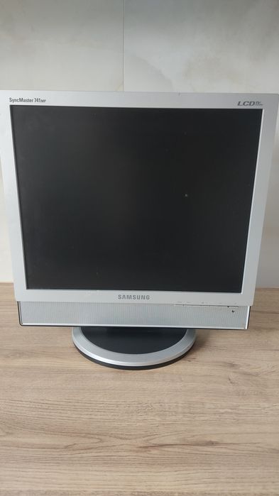 TV монітор Samsung Sync Master 741 MP