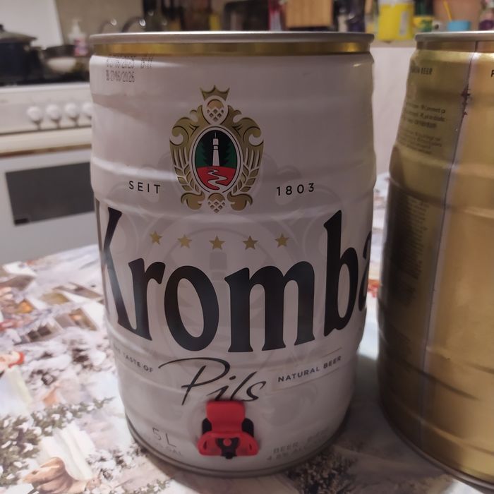 Бочка от пива с краном