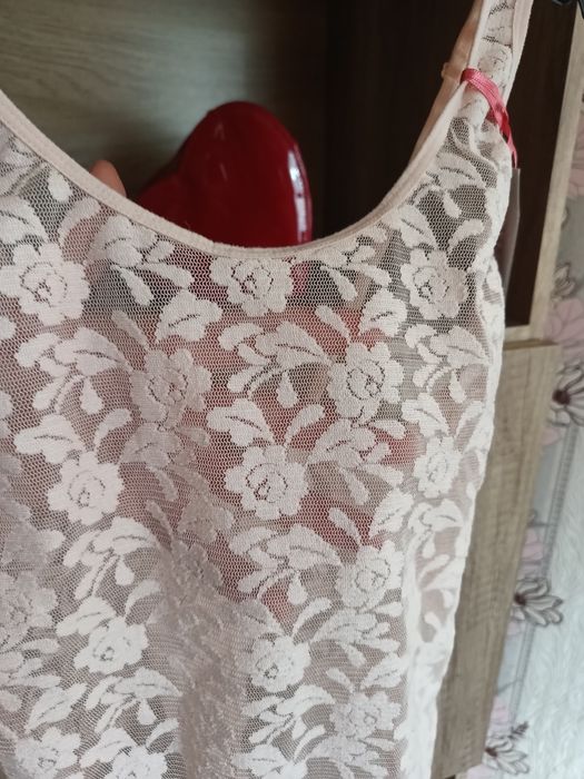Body damskie modelujące koronka