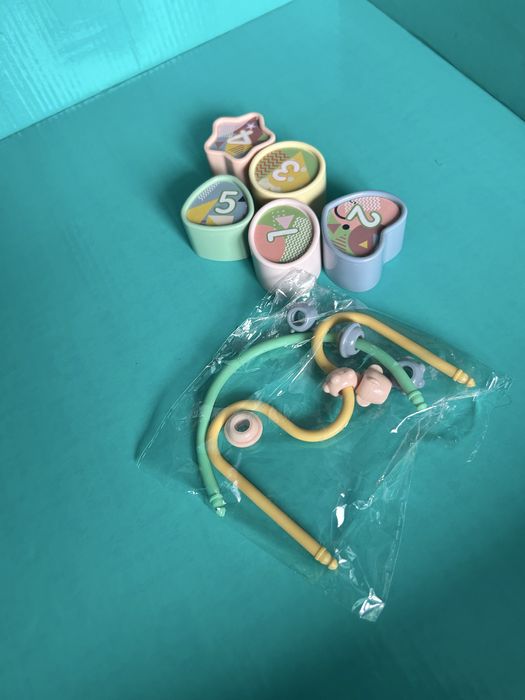 Столик розвиваючий ігровий для дітей