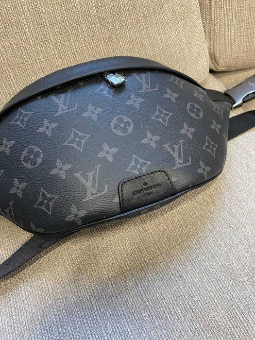Бананка Louis Vuitton, состояние новой