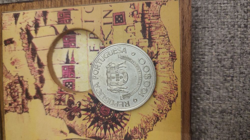 Caixa Madeira - 500 Anos de Descobertas