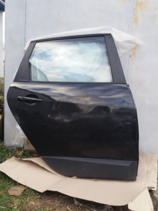 Двері Renault scenic 3