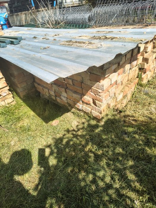 Sprzedam cegłę wy dobrym stanie