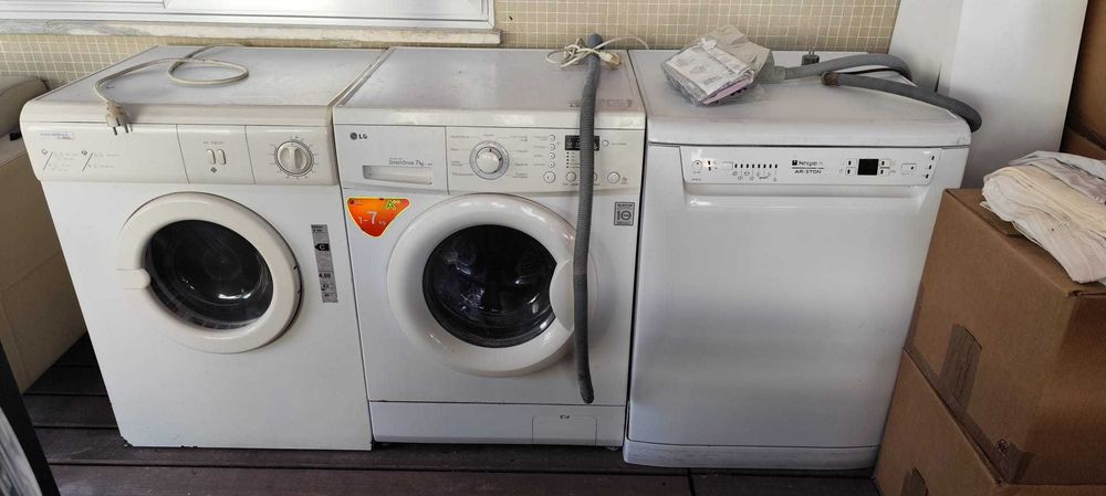 Máquina Lavar Louça Hotpoint Ariston