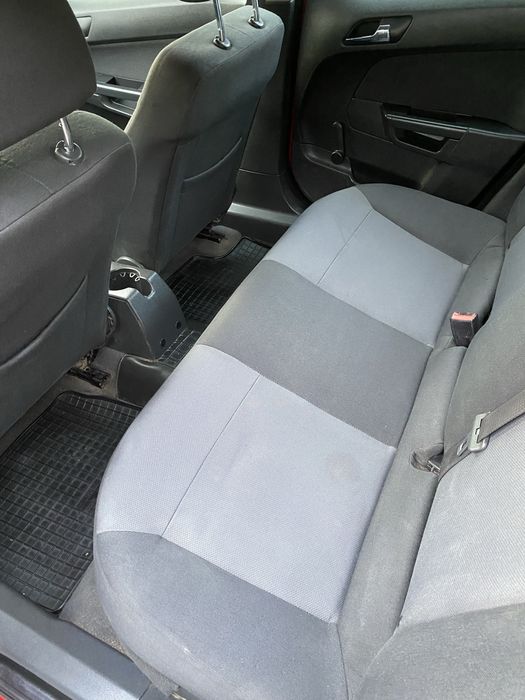 Опель Астра 1.6 газ 2012 рік