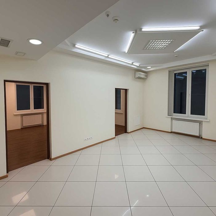 Офис 3 кабинета, кондиционер и охрана — всё, как у больших дядек!