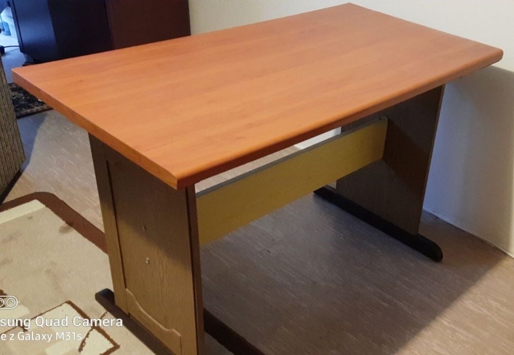 STÓŁ używany w stanie bardzo dobrym