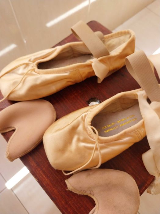 Sapatilhas de ponta, Serenade, Ballet Bloch, D 4.5, inclui fitas
