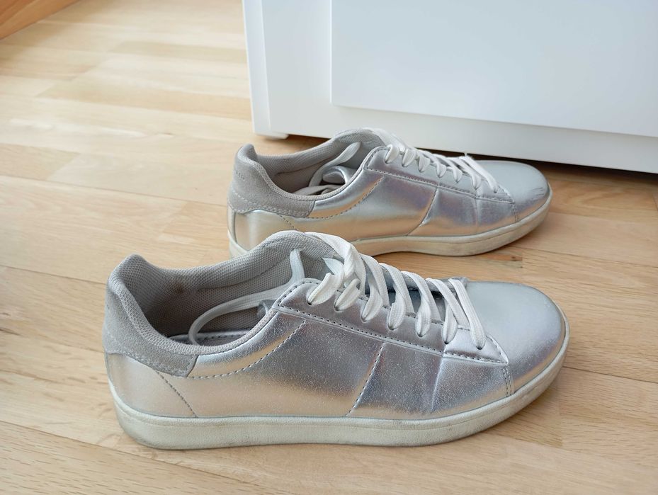 Ténis prateados - 39