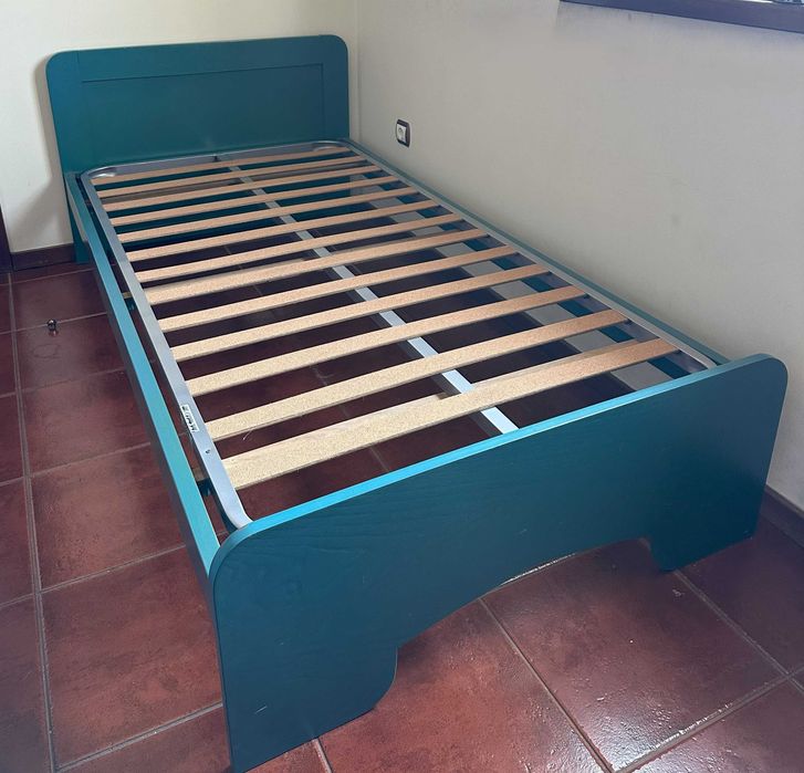 Quarto em carvalho (venda total ou por peças)