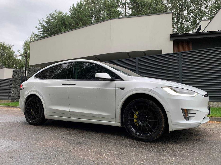 Tesla Model X 2016 90D