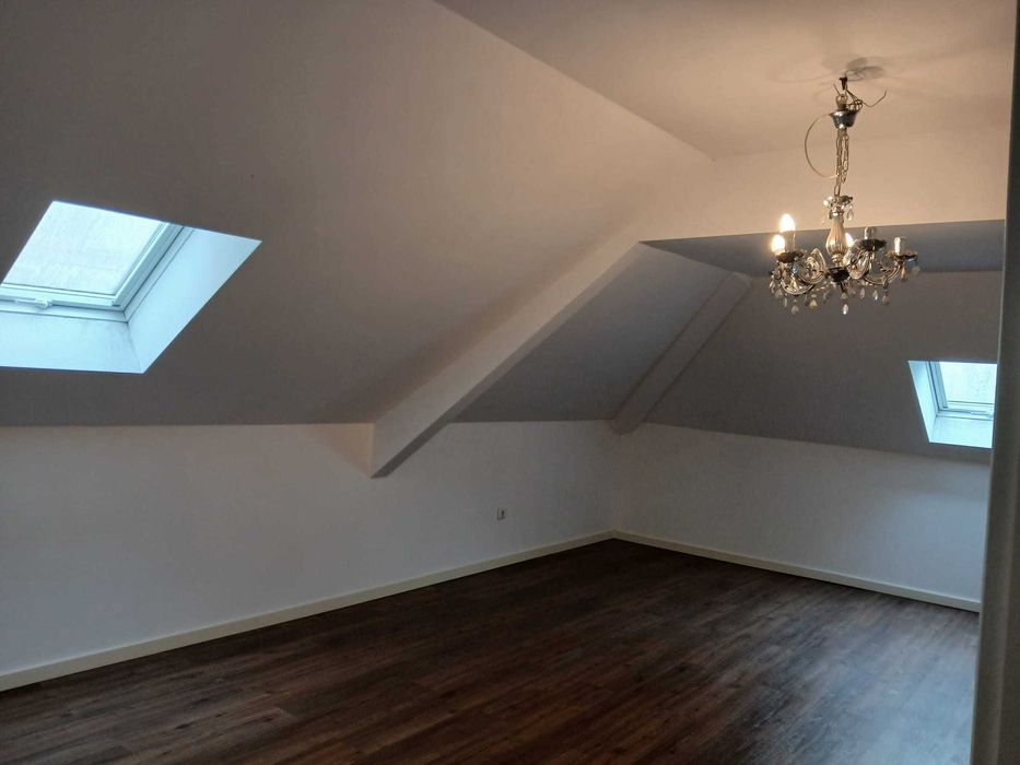 AMPLO T4 DUPLEX para arrendar no centro de ESPINHO