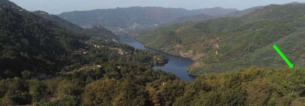 Terreno junto a Barragem de Albufeira da Caniçada, Louredo