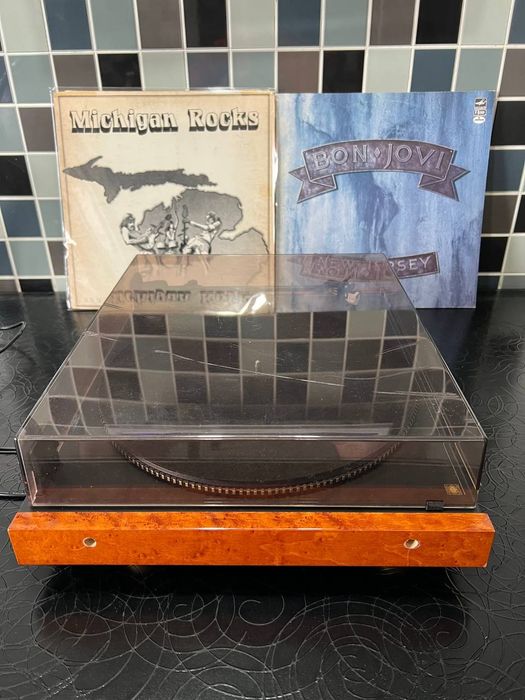 Schneider In Concert 6100 PL Вініловий програвач