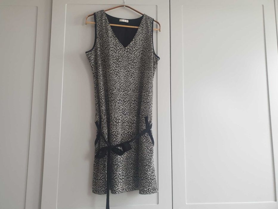 Czarna sukienka tunika Promod 38