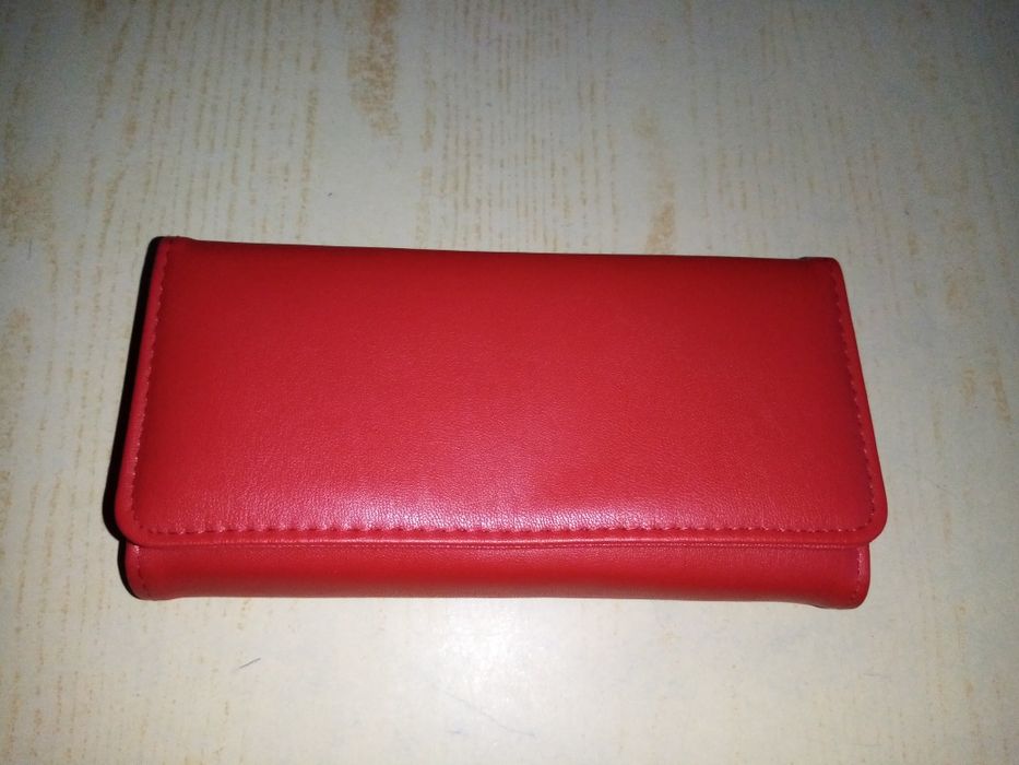 Nowy Czerwony portfel damski