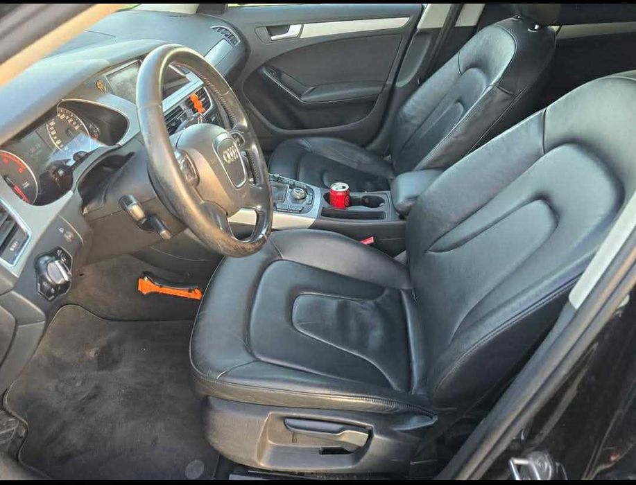 Samochod audi a4b8