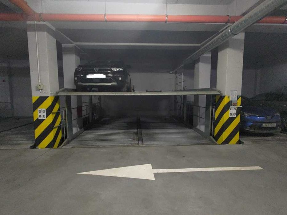 Miejsce 2 szt. postojowe we Wrocławiu