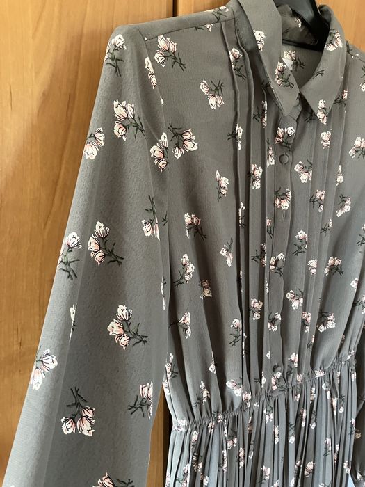 Sukienka w stanie idealnym