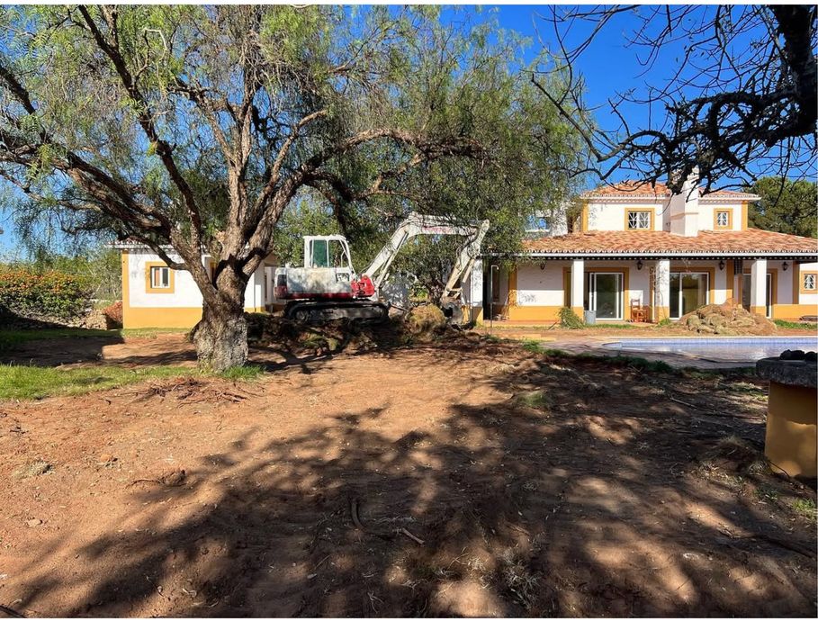 Escavações limpezas terrenos desmatações