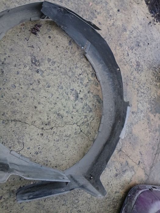 Передние подкрылки бмв е34