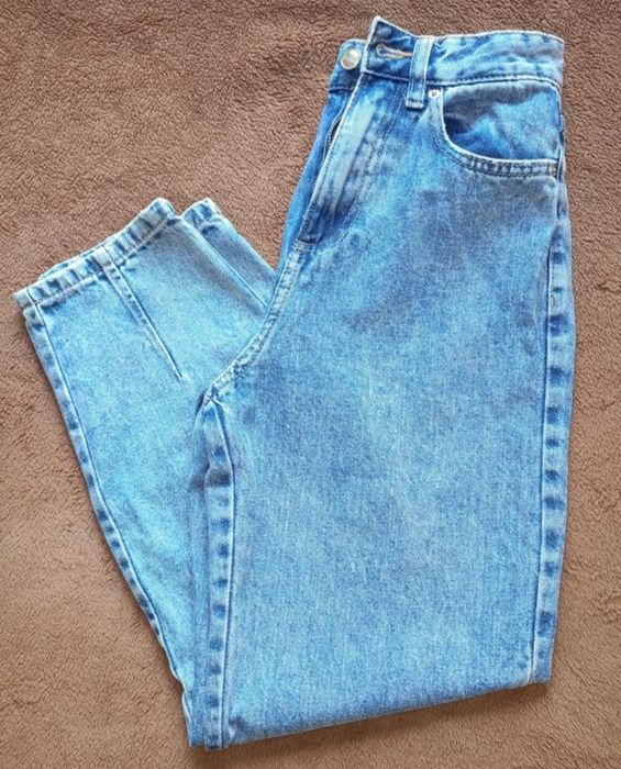Жіночі джинсы mom fit