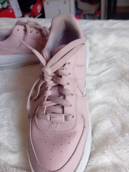 NIKE sportswear rosa