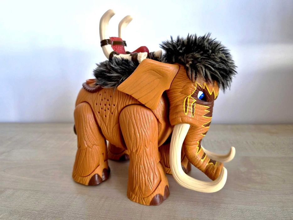 Interaktywny mamut słoń prehistoryczny Mattel ryczy