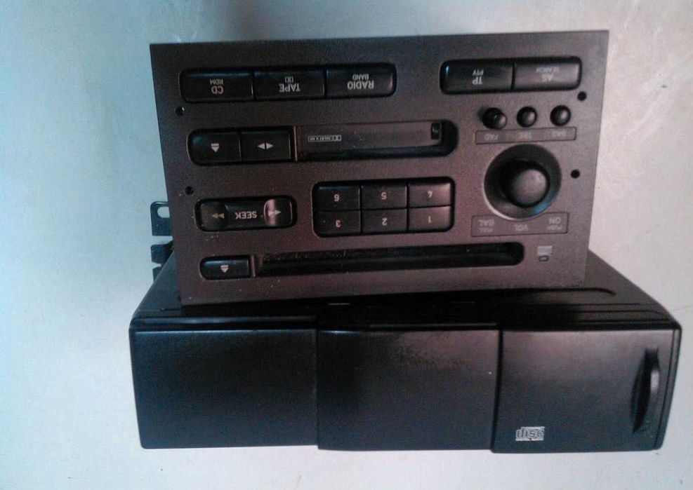 Auto Radio Saab 9-5 com caixa cds 98-