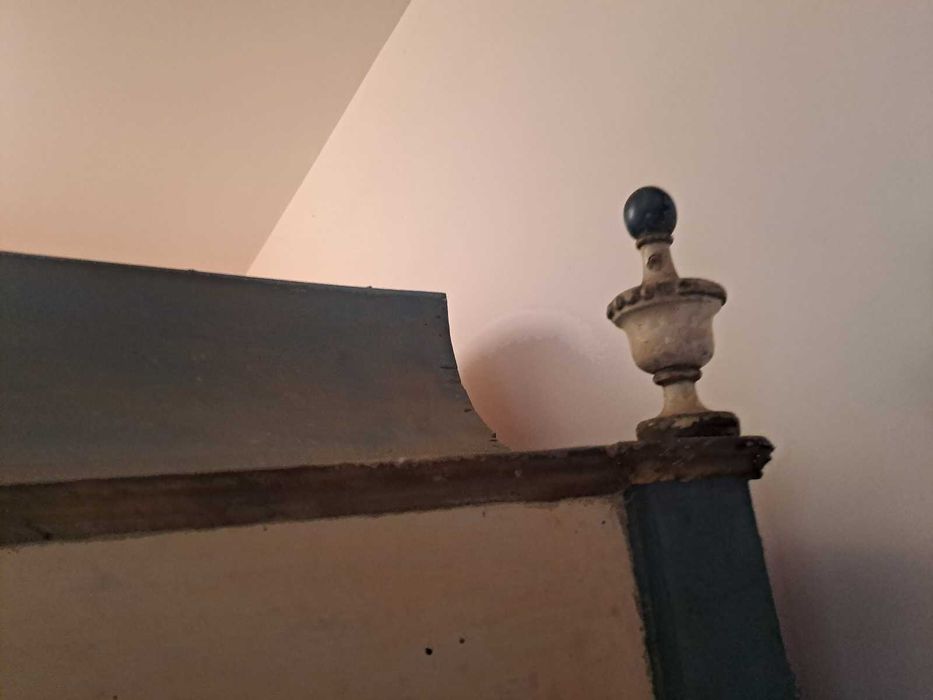 Oratório muito antigo para restauro baixo valor